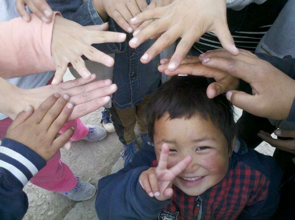 ��ӿƼ���W���t�ġ�֧��꠵�꠆T���˴Ό��`�����ຣʡ�ຣ�����Ҵ�Ĺ��WУ��7��15�գ�꠆T���麢�ӂ���ȥ�ˌW����Ʒ���w����Ʒ�ͽ̌W���Y��ϣ�����H��׌����ͯ���õ�����͌W����߀��׌���ӂ��˽����������Ϣ���������ܵ������P�ġ��D�麢�ӂ��挦꠆T���R�^ϲЦ��_��