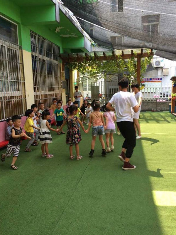 ־Ը�ߞ��а�С���т�����һ��(ji��)���ӻ���w���Α��n��