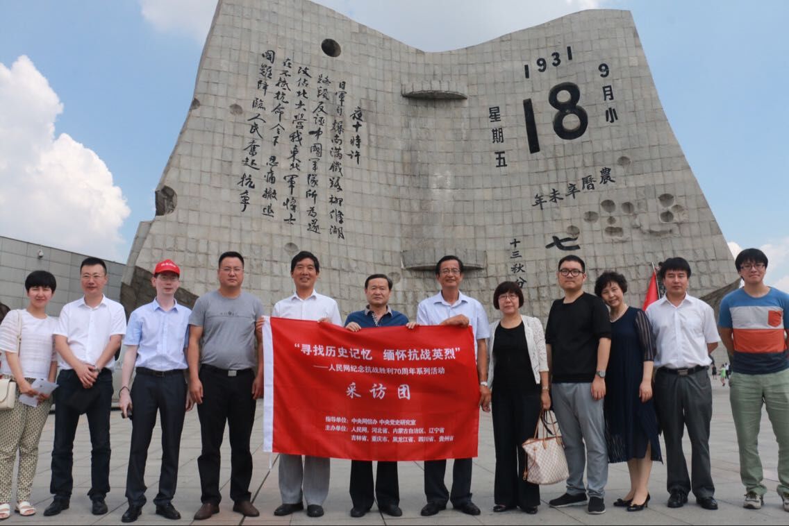 11�����磬����W�����߿���·�����L�F������ꖡ��š�һ�ˡ��o���^���^���L�����L�F�ɆT�ڡ��š�һ����׃�����v��ǰ��Ӱ����ꑼӽ� �z��