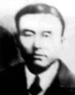 ��h��1902�ꡪ��1938�꣩�M�壬 ԭ���w�sɽ�������w���ܣ��|��ʡ����Ж|����ˡ���·܊����߅܊�^(q��)����܊�օ^(q��)˾��T��1931�ꡰ��һ�ˡ���׃�󣬅����˖|����������(li��n)܊��1938��4��5�գ����h�M����ǲ��������߅�^(q��)�I(l��ng)�����ն������·������܊�e�ӿ�꠵���ʮһ�Γ�֧꠸�˾��T��1938��10����Ѯ����ָ�]��꠹���?q��)O���ĵ��ϳ����w�壬�ڑ�(zh��n)���У�ؓ���������ڔ��˵�厵���ǰ�����x�CȻ����ؑ������1938��12��14�Չ��Ҡ�����2014��9��1��������������һ����������Ӣ�ҡ�