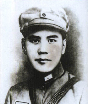 �����壨1902.7.4��1938.4.22������������Ӣ�ۡ���ܰɽ���|������ˣ��������܊�܊�T����2܊6�����L�������܏��W����Ҋ��ί�΅��c��������׃��׽�Y�Єӡ�1938�꣬��������S�Rռɽ�ڃ�(n��i)�ɹŰ��^�й�ꖿh�t�͗U�Ӵ��c��܊�^��Ѫ��(zh��n)��4��22�գ������岻�������������܊�����׼����������������������������e����׷�������1961�꣬���ʡ��������׷�J������������ʿ��2014��9�£���(j��ng)�h���롢����(w��)Ժ���ʣ������屻����������������300����������Ӣ�Һ�Ӣ��Ⱥ�w��䛡�