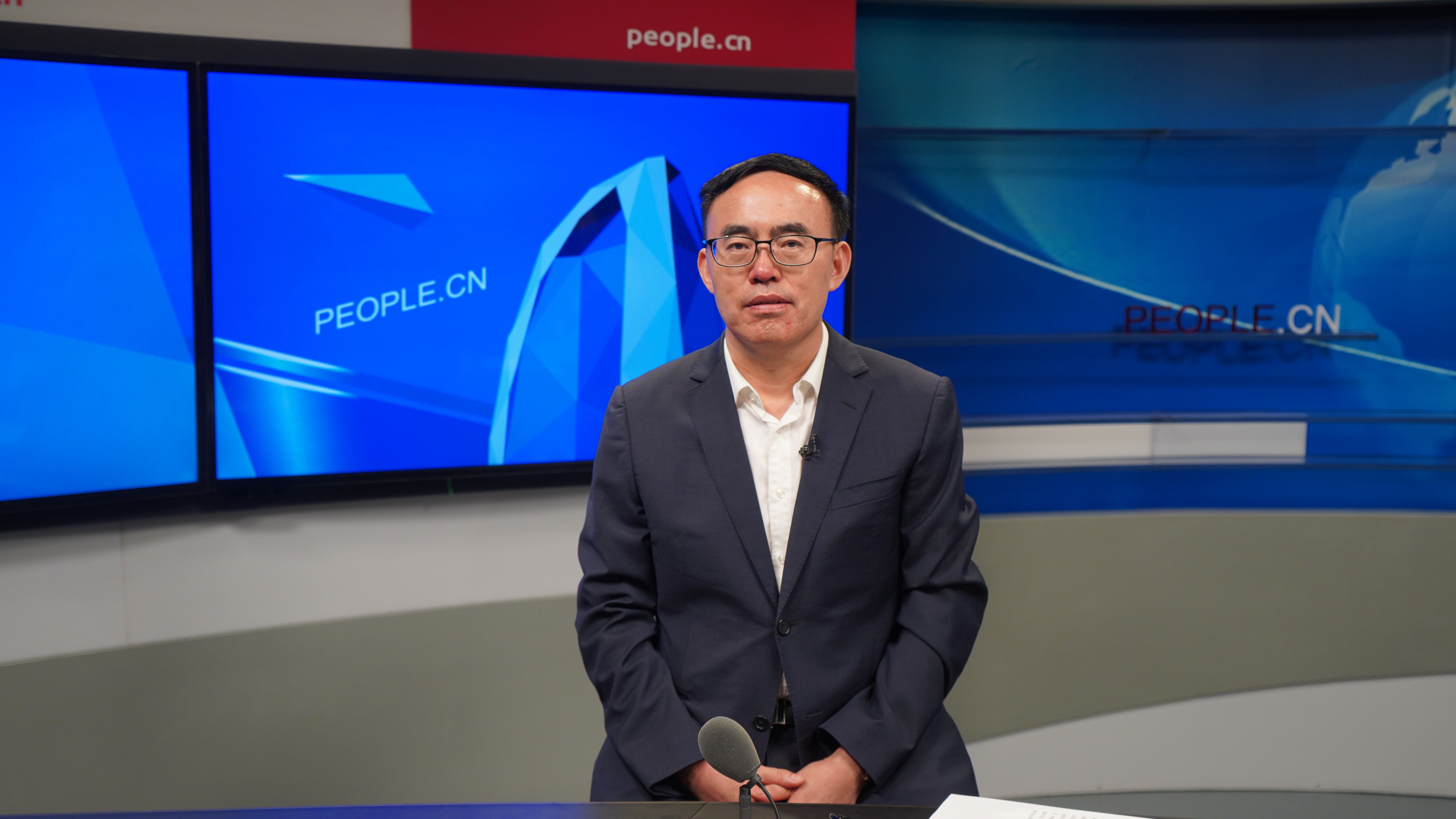 中國科學(xué)院院士、北京大學(xué)第六醫(yī)院院長陸林做客人民網(wǎng)。實(shí)習(xí)生趙晉杰攝